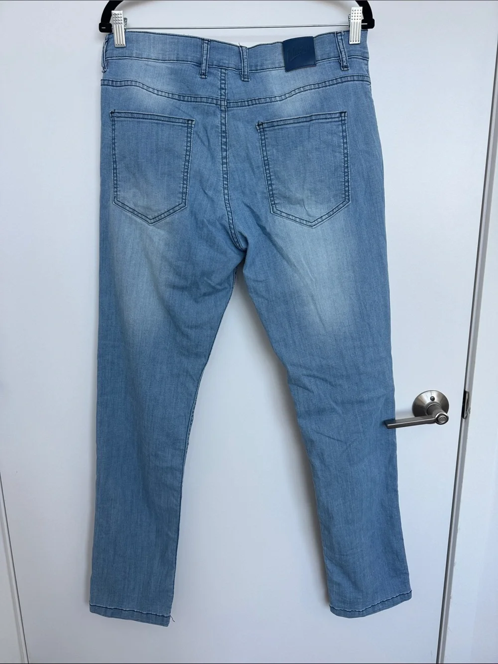 Mugsy Men’s Cooldowns-Coolmax Light Wash Jeans 33x34
